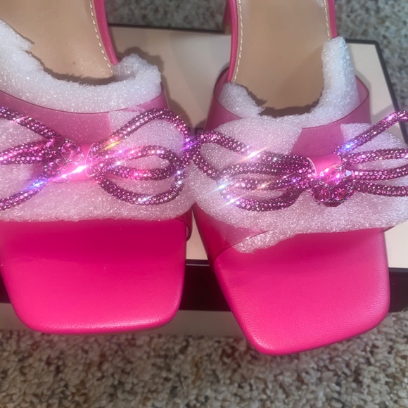 PINK BCBG HEELS MAN MADE UPPER PASSION PINK MISTANY SIZE 8.5 - Picture 6 of 11